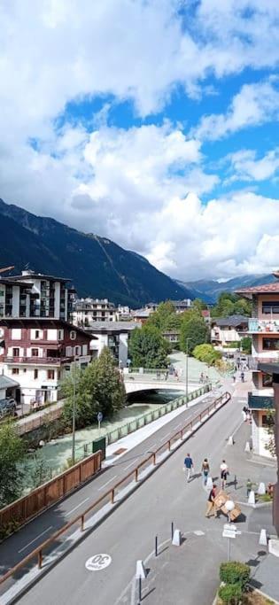 Elegant A Chamonix